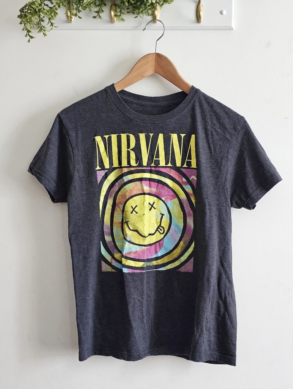 Nirvana Smiley Face Graphic Band T-Shirt Gray Tie Dye Women's Medium M